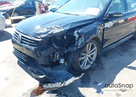 2019 Volkswagen Passat 2.0T Se R-Line z USA, uszkodzony, nr VIN 1VWMA7A37KC011771